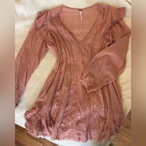 Free People Rose colored Dress with Bishop Sleeves and beautiful details